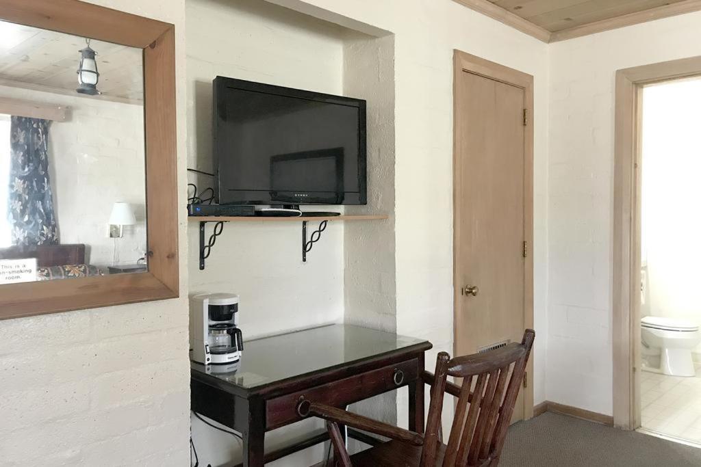 Gasthof Hotel Lovelock I-80 *